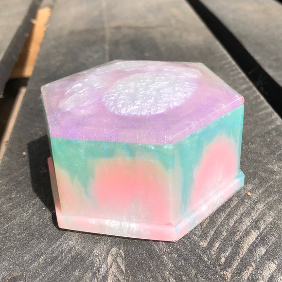 Handmade Sky UV Resin Trinket Box - Picture 6 of 16